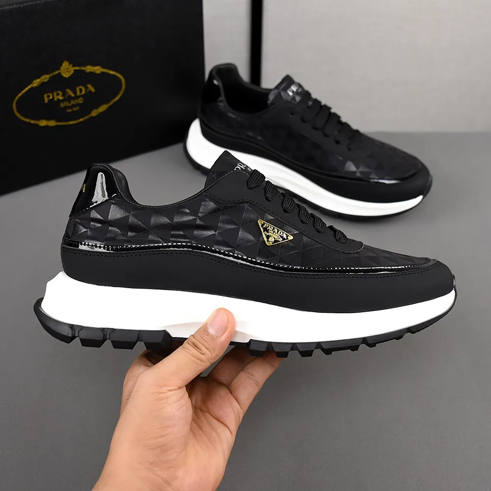 PP440👟👟👟[PRADA-Prada] boutique series. The upper is made of first-layer cowhide, sheepskin lining, and an ultra-light soft elastic PU outsole. Men's size 38-44 (45 custom-made) (just choose according to your usual wearing size).